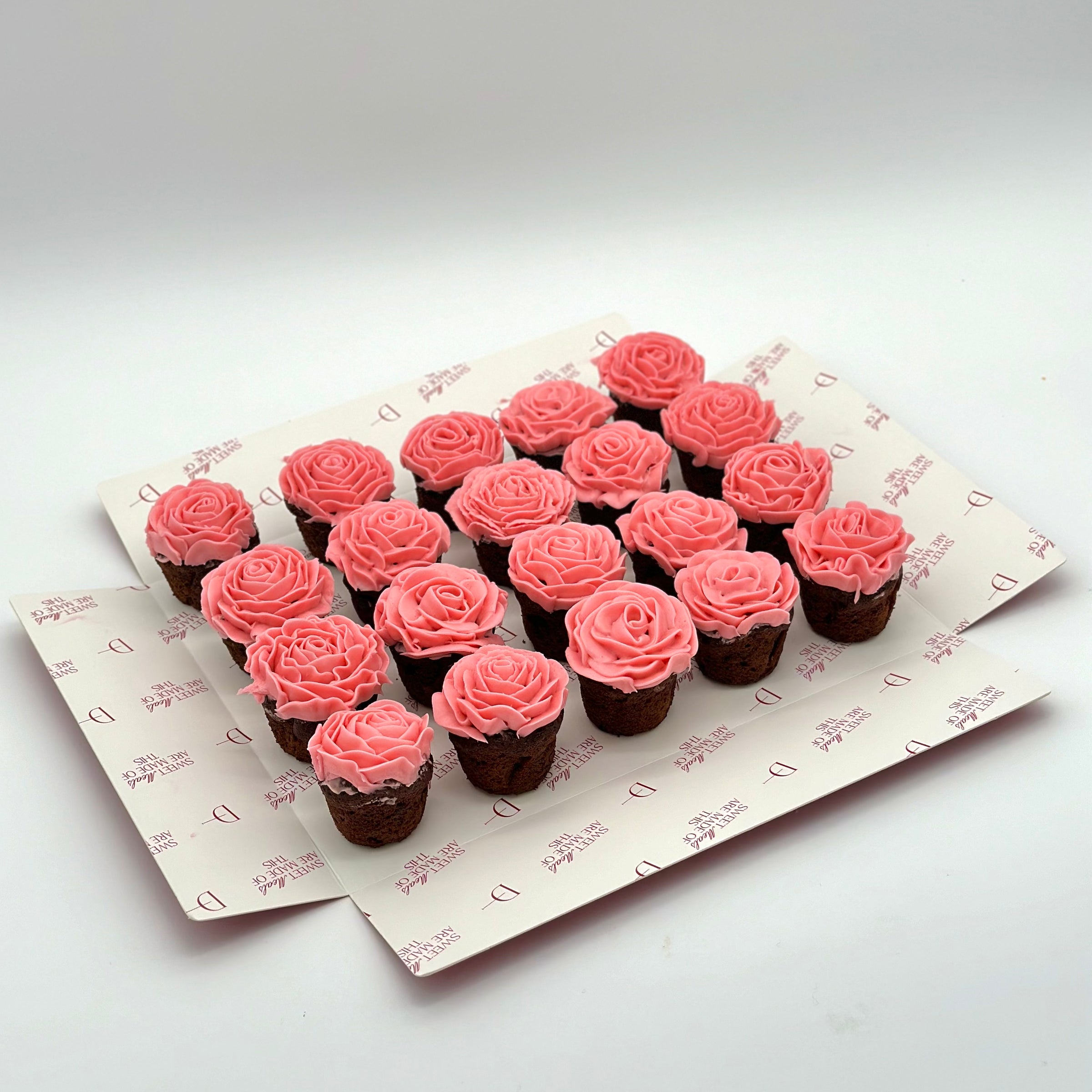 Pack de 20 cupcakes personalizados de rosas