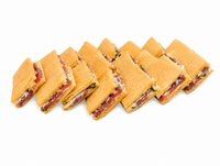 Pack de 16 mini sándwiches de carpaccio