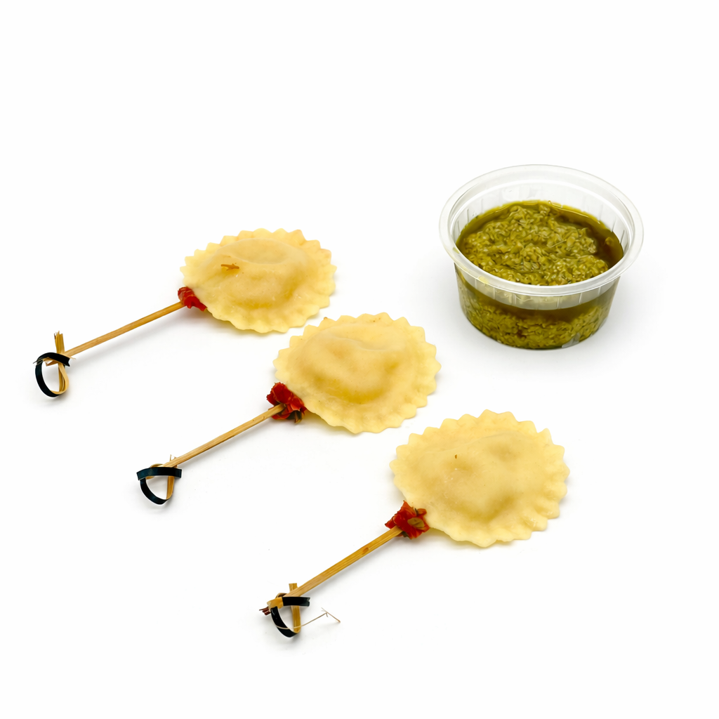 Pack de 20 Brochetas de ravioli de queso y pera, tomate seco y pesto de pistacho